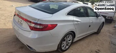 Hyundai Azera GL 3