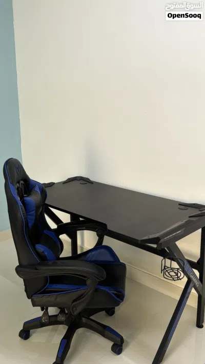 طاولة قيمنج كاربون فايبر باللون الاسود Gaming Carbon Fiber Table Black Color 2