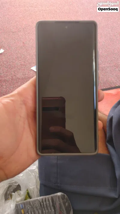 للبيع انفينيكس هوت 50 برو بلاس نضيف كرت شريحتين بنفس الوقت وذاكره يمن موبايل فولتي واي شريحه ثانيه 4