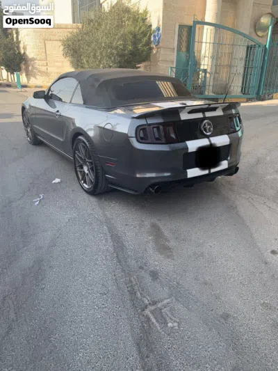 Ford Mustang Standard 4