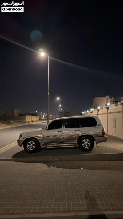 تويوتا لاند كروزر GXR 4