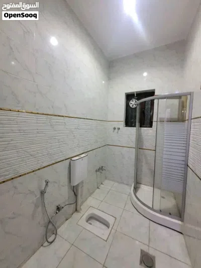 فله للايجار في بيت بوس 3