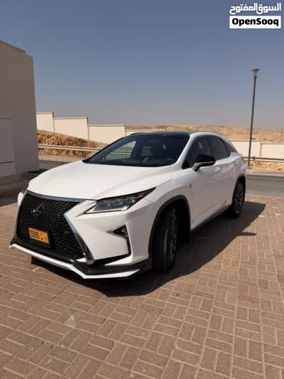 لكزس RX RX 350 F Sport handling 3