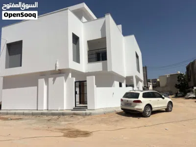 شقة بناء حديث للإيجار السراج بجوار بجوار المدرسة الكندية مطلوب عائلة صغيرة 4