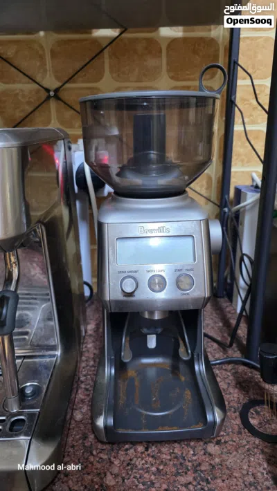 مكينة Breville Barista Touch مع المطحنة من نفس النوع 2
