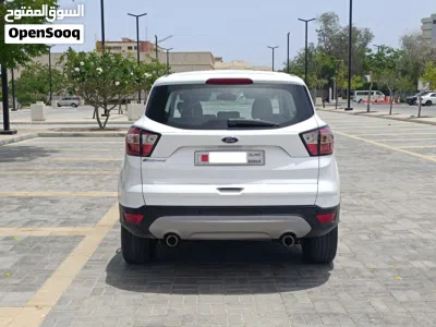 Ford Escape Standard 3