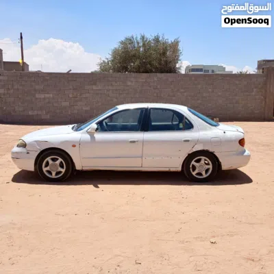 هيونداي افانتي Standard 2