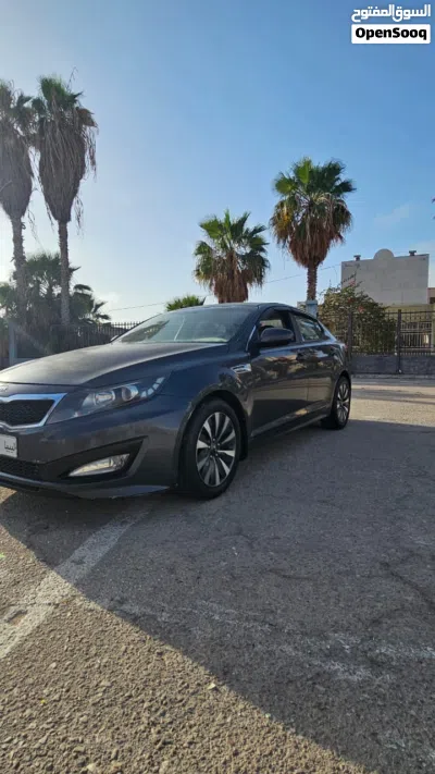 Kia K5 LXS FWD 4