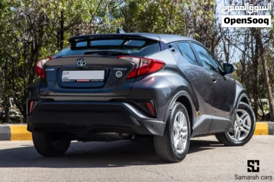 Toyota C-HR Standard 4