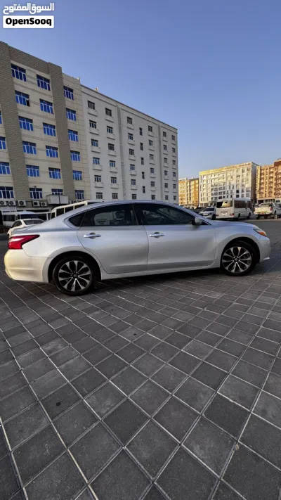 نيسان التيما S 4