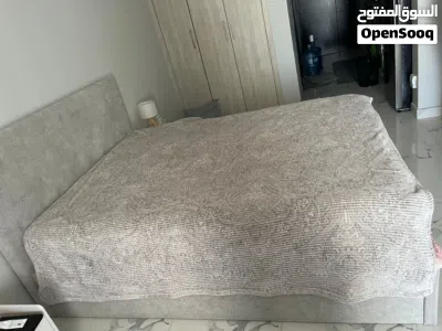 Queen bed with mattress and side - Like new 2