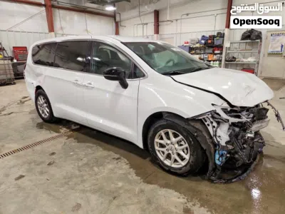 Chrysler Pacifica Standard 3