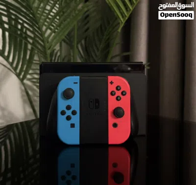 Nintendo Switch OLED 256 giga معدل نظامين اونلاين و اوفلاين بحالة الوكاله 2