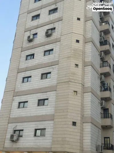 مطلوب شخص مصري محترم مشاركة شقة غرفة صالة حمام الفروانية ق3 مقابل الإدارة التعليمية 3