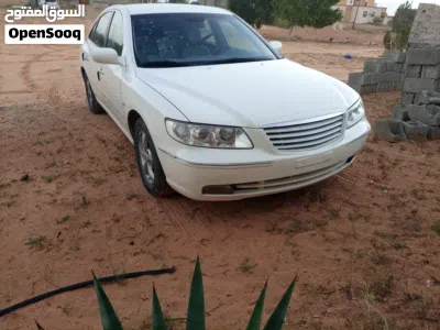 Hyundai Azera GL 2