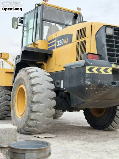 KOMATSU WA320_5 3