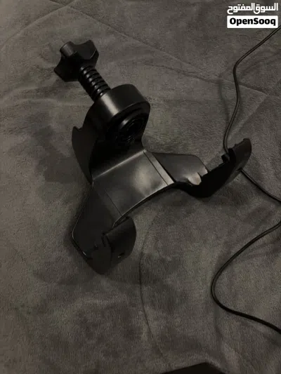 Steering wheel PlayStation, Xbox, it’s works on everything 4