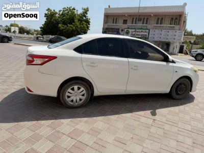 تويوتا يارس E 2