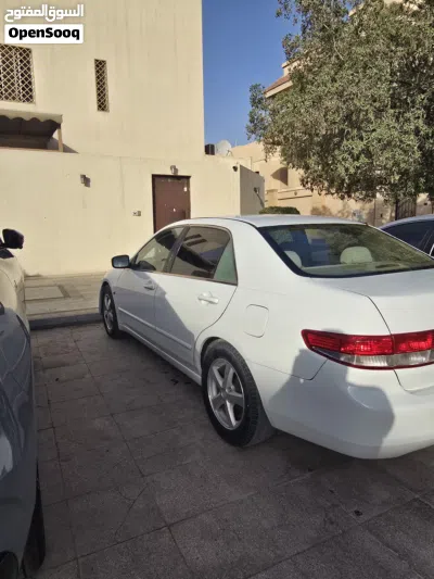 Honda Accord EX 2