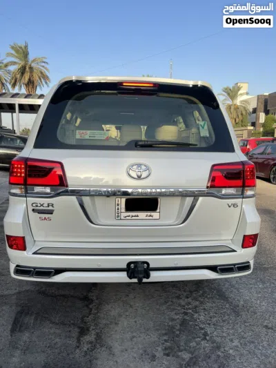 Toyota Land Cruiser GXR 4