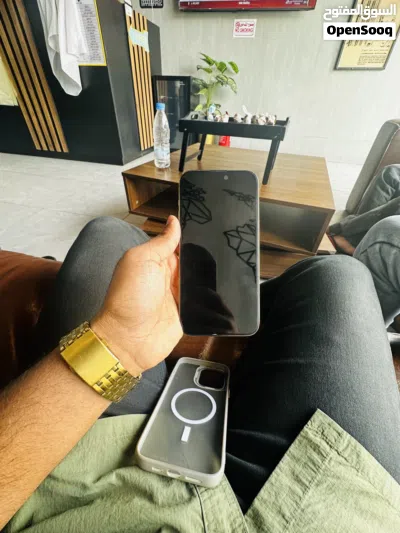 iPhone 14 Pro Max, Gold Color 2