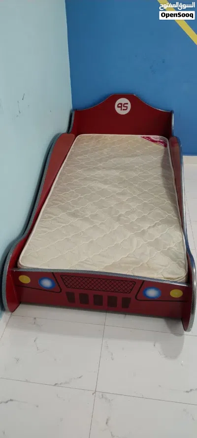 سرير أطفال مع الدوشق للبيع – 25 ريال فقط Kids Bed with Mattress for Sale – OMR 25 Only 3