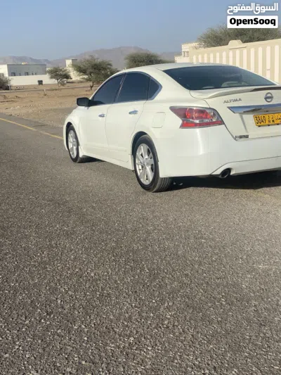 نيسان التيما SV 4