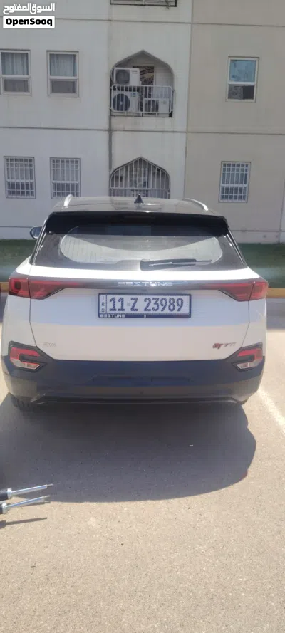 Bestune T77 4