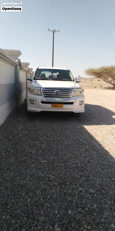 تويوتا لاند كروزر GXR 2