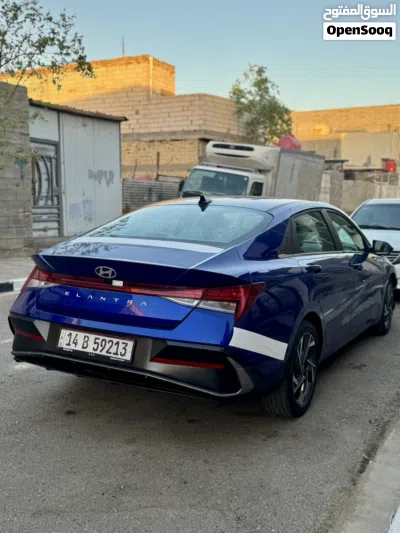 Hyundai Elantra GL MID 2