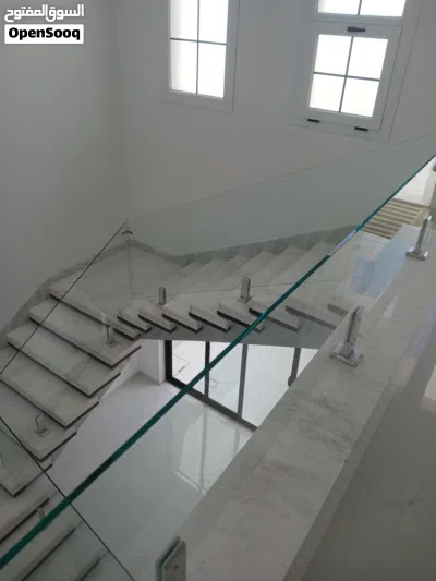 درابزين المونيوم وزجاج مرش قطاع دائري ومربع 3