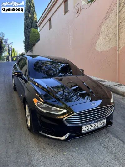 Ford Fusion SEL 2