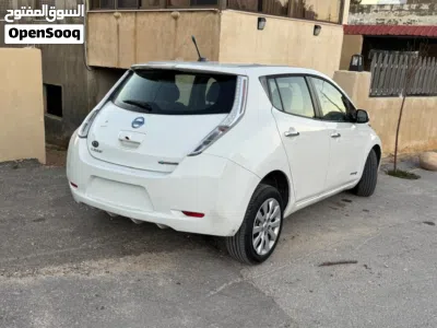 Nissan Leaf S 2