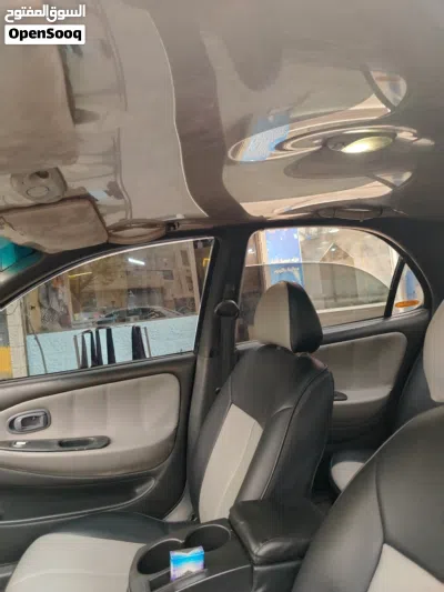 هيونداي افانتي Standard 2