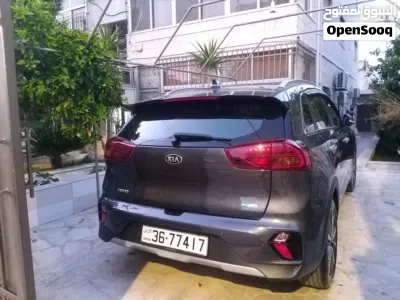 Kia Niro EX 2