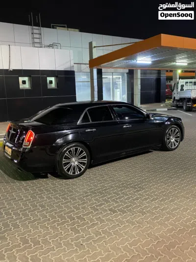 Chrysler 300 300S v8 4