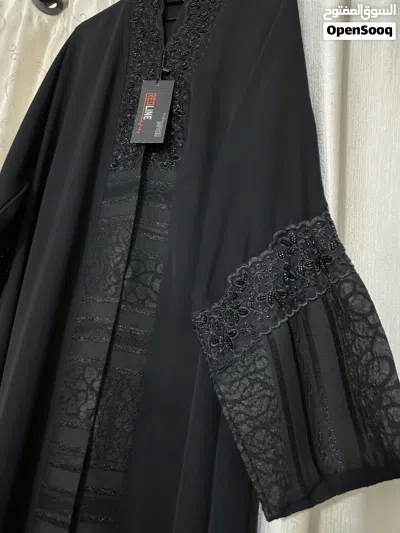 ملابس للبيع 3