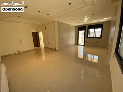 شقة للبيع في شارع المطار 4 غرف نوم ( Property 47740 )-165018 3
