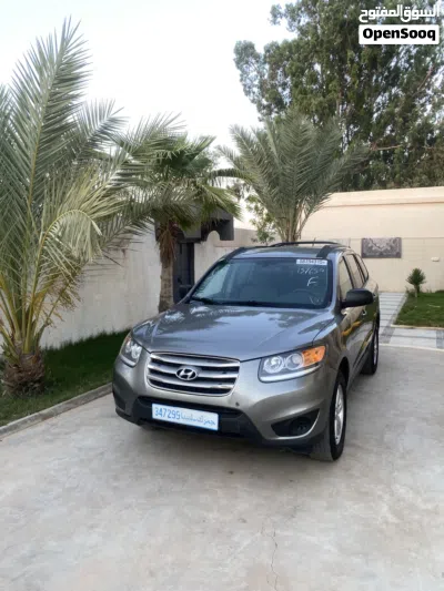 Hyundai Santa Fe GLS 2