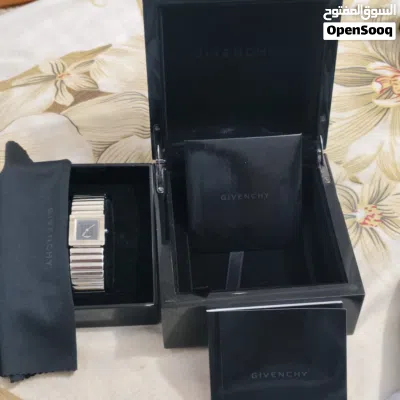 Givenchy Blue Stainless Steel Apsaras Women's Wristwatch 23mm 3