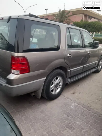 Ford Expedition XLS 2