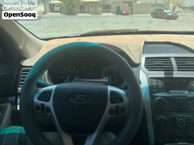 Ford Explorer Limited 4