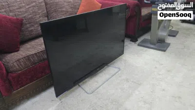 Philips Led 3 d tv for sale 50" with ambient light 2