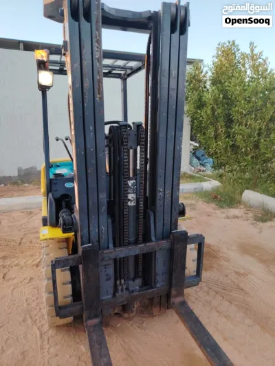 فوركه كوماتسو الوكيل يابانيه 3 طن 3