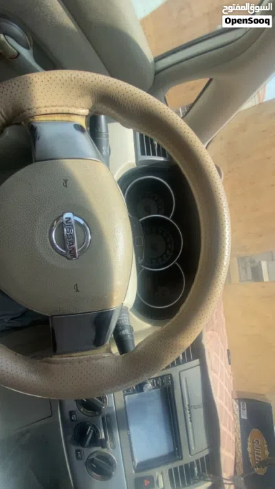 Nissan Tiida 3