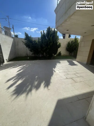 شقة ارضية 435 متر في - الرابية - بموقع مميز جدا 4 ماستر و حديقة واسعة (id 191906) 3
