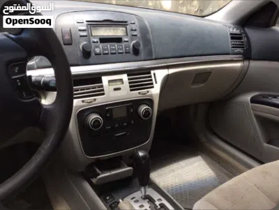 Hyundai Sonata Standard 2