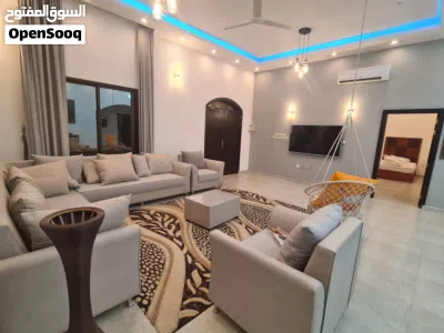 فيلا وشقق للايجار 2