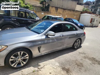 مرسيدس بنز الفئة-C C 300 4