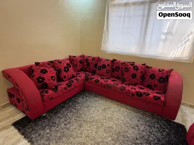 طقم كنب 7 مقاعد بحالة جيدة 3